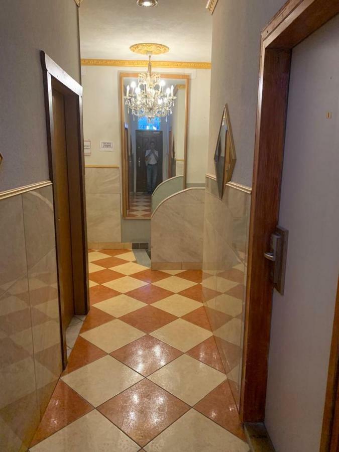 Viktoria Hostel Wien Ngoại thất bức ảnh