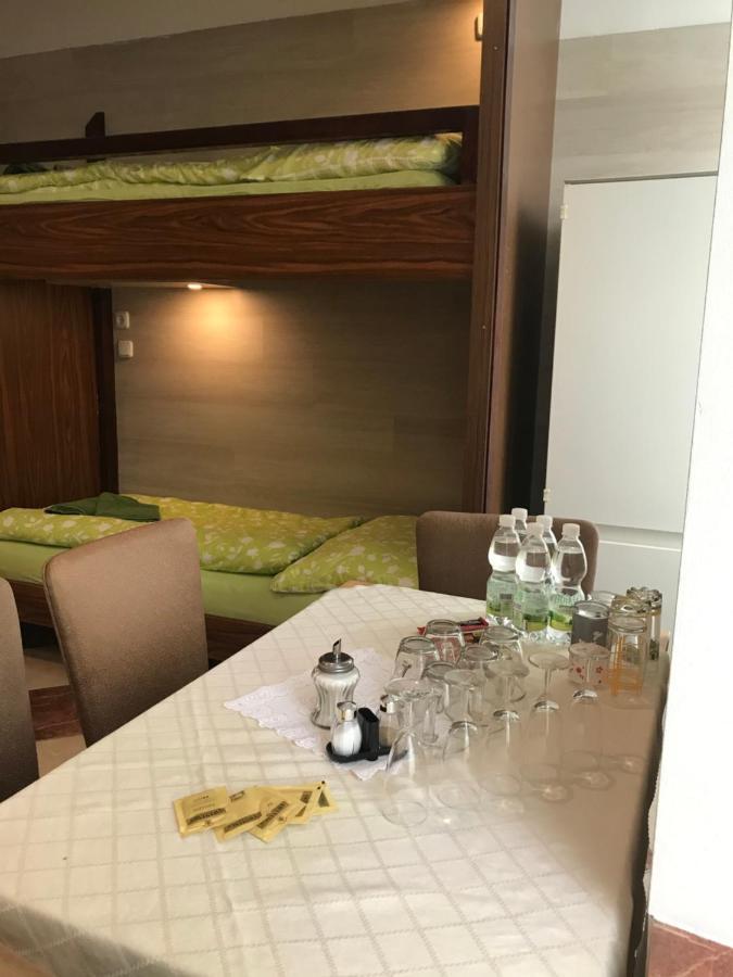 Viktoria Hostel Wien Ngoại thất bức ảnh